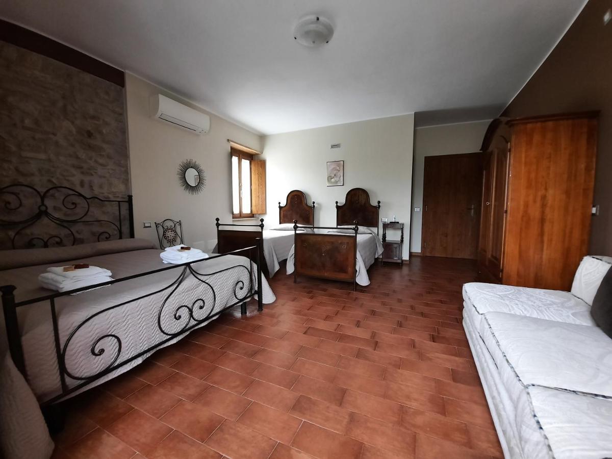 Corte Davini Agriturismo Monzambano Kültér fotó