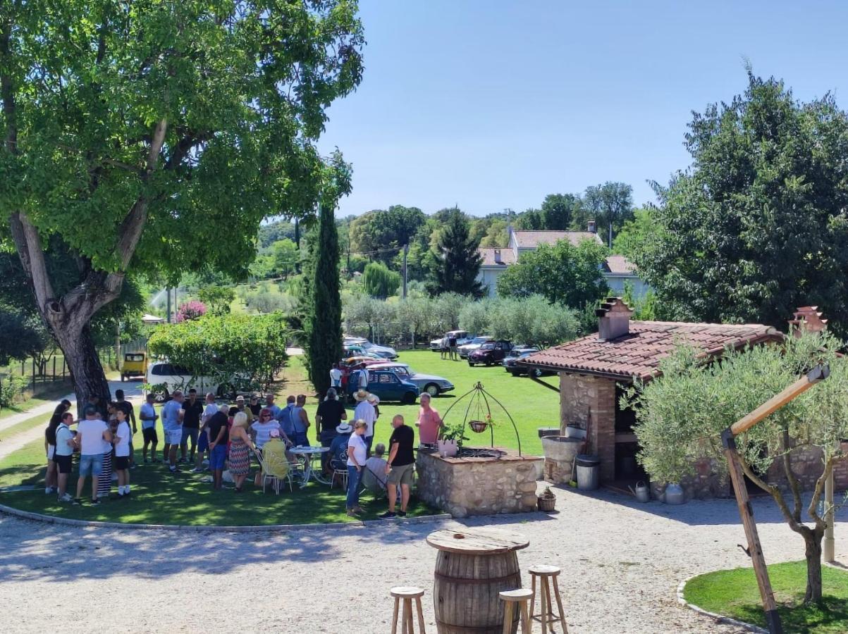 Corte Davini Agriturismo Monzambano Kültér fotó