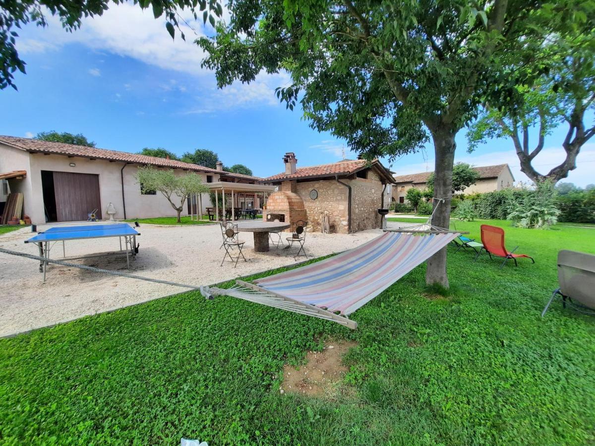 Corte Davini Agriturismo Monzambano Kültér fotó
