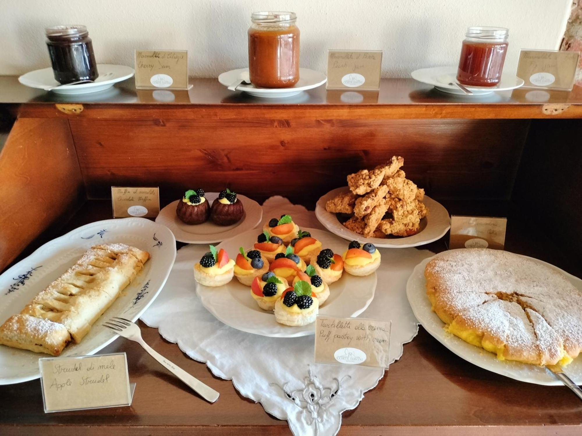 Corte Davini Agriturismo Monzambano Kültér fotó
