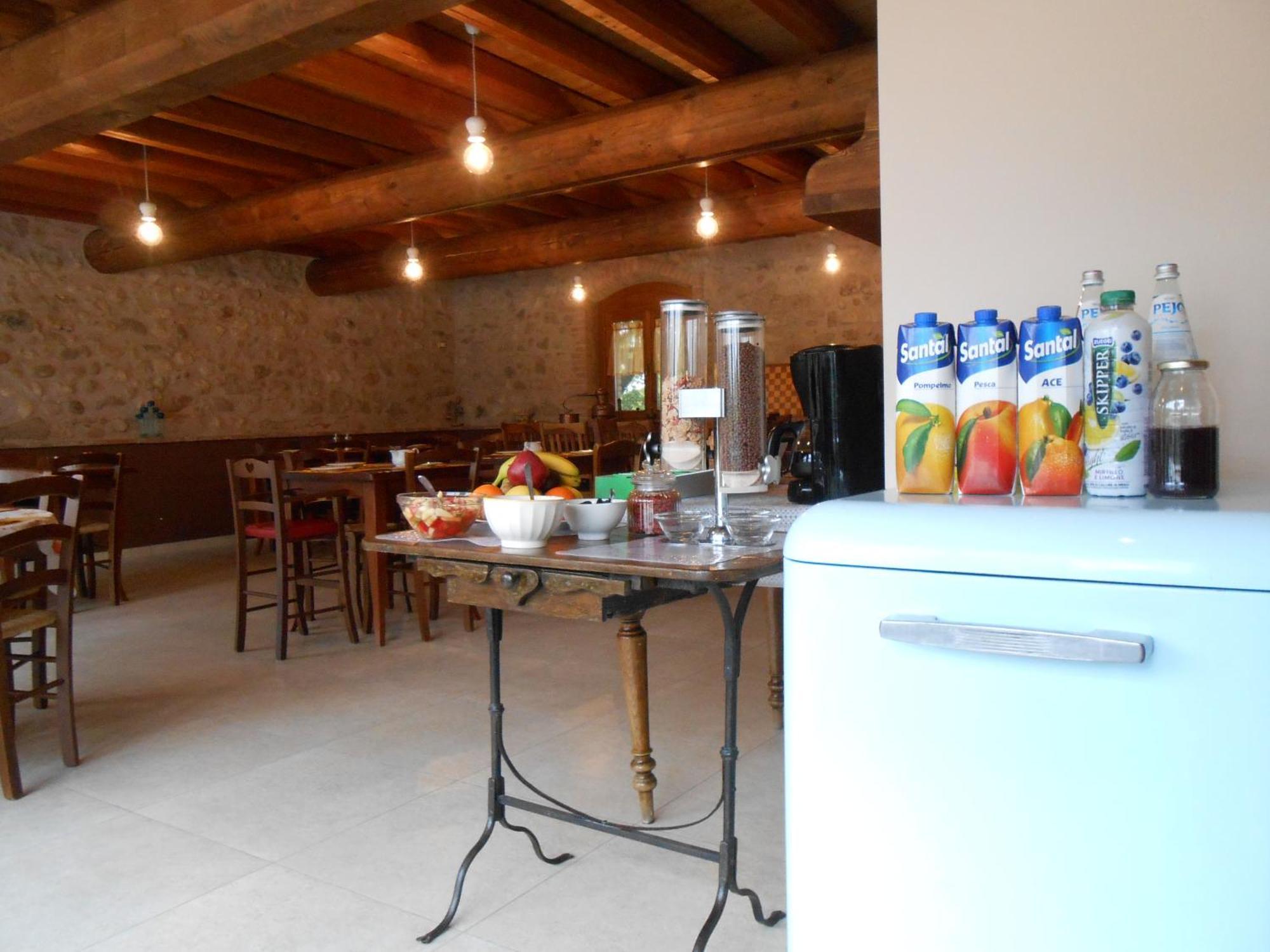 Corte Davini Agriturismo Monzambano Kültér fotó