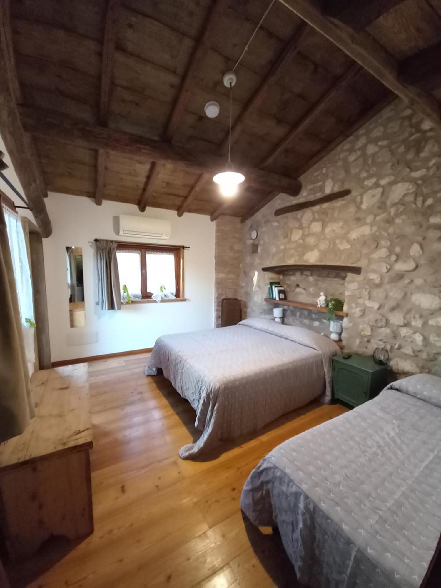 Corte Davini Agriturismo Monzambano Kültér fotó